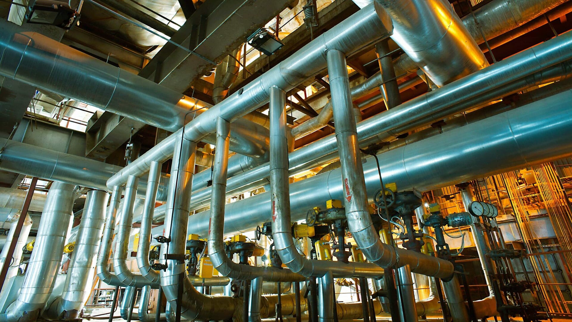 Industrial manufacturing plant and heavy engineering facility